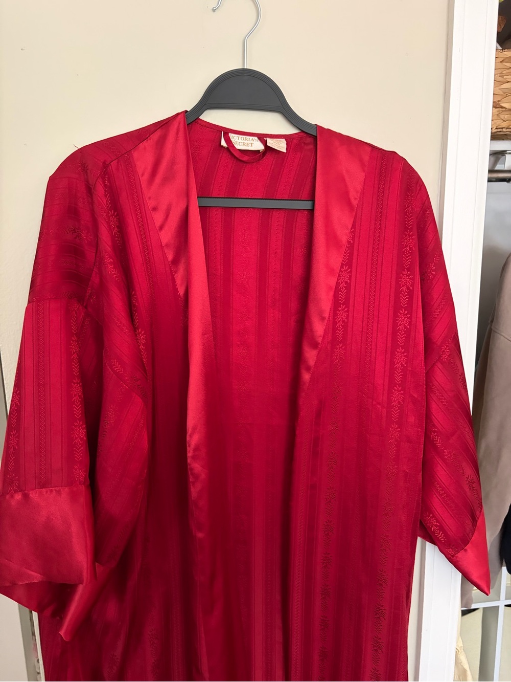 Victoria's Secret Satin Kimono Robe in Red